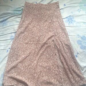 SHEIN Pink Ditsy Floral Split Thigh Skirt